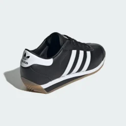 Adidas Country II - Core Black / Cloud White / Carbon