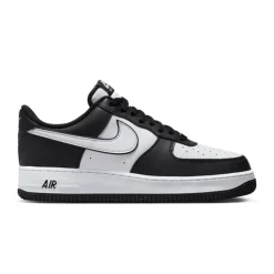 Nike Air Force 1 07 - Black / White